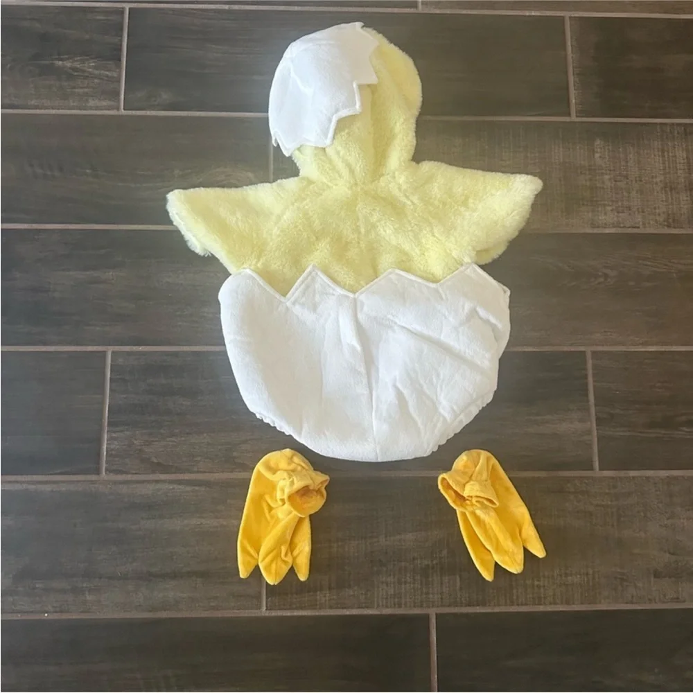 Pottery Barn Baby Chick Halloween Costume - Picture 2 of 4